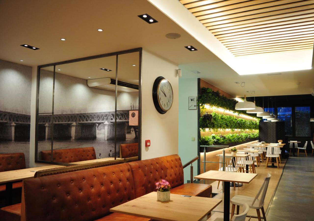 Hotel Aitana Irun Ngoại thất bức ảnh