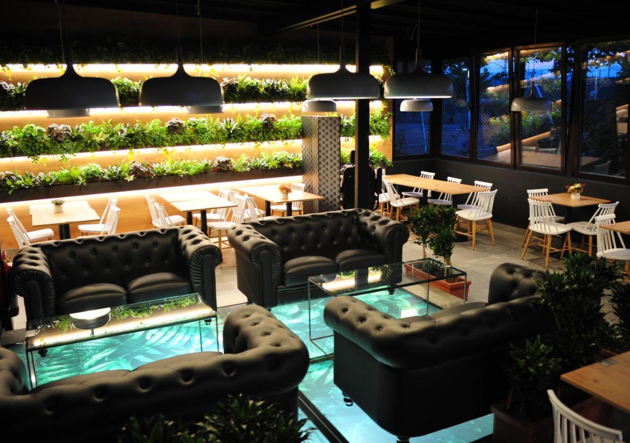 Hotel Aitana Irun Ngoại thất bức ảnh